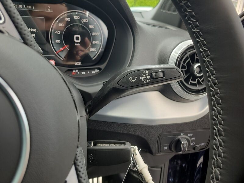 More views of Audi Q2