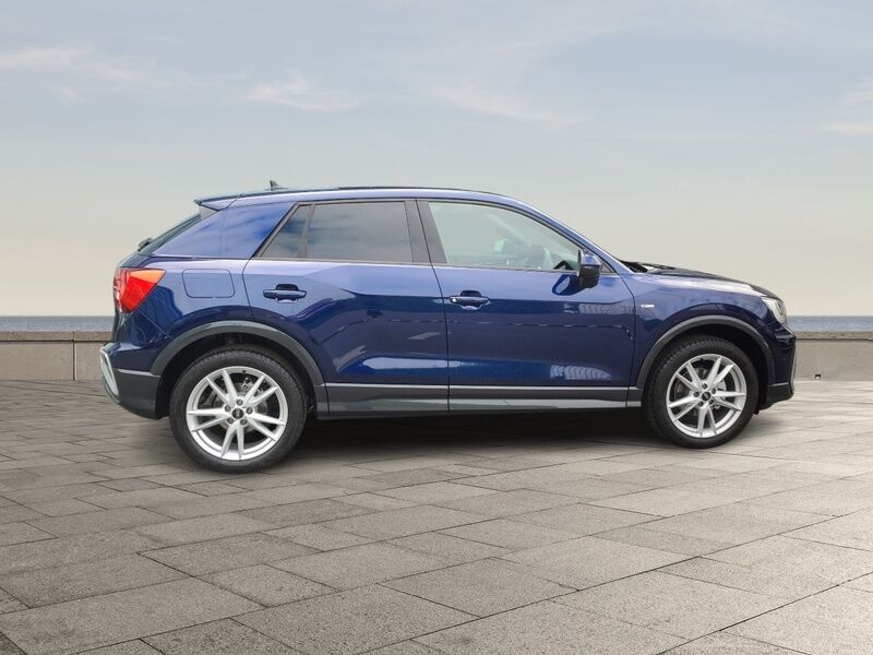 More views of Audi Q2