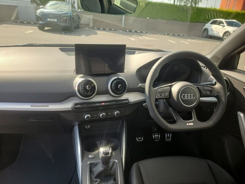 More views of Audi Q2