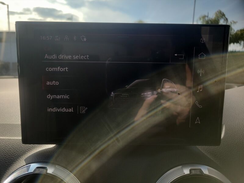 More views of Audi Q2