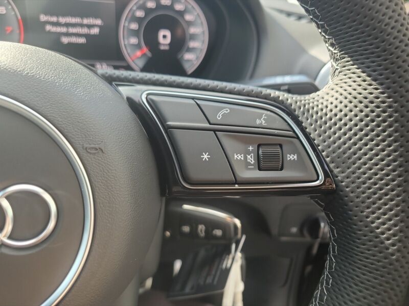 More views of Audi Q2