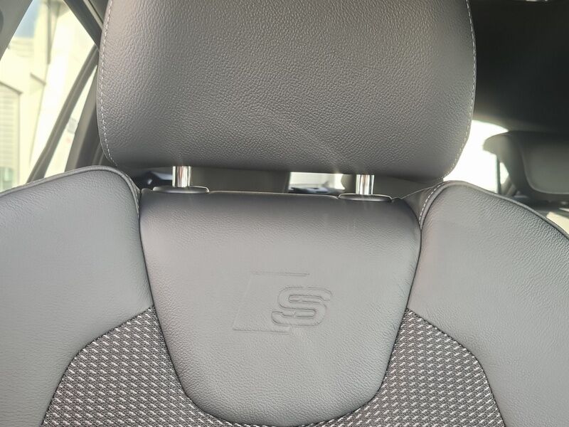 More views of Audi Q2