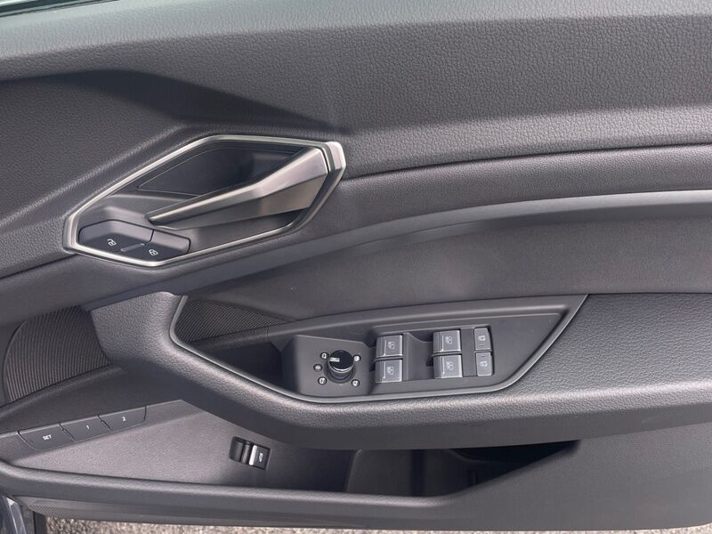 More views of Audi Q8 e-tron