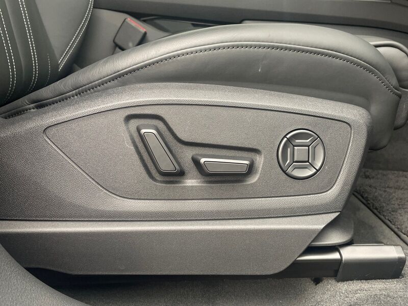 More views of Audi Q8 e-tron