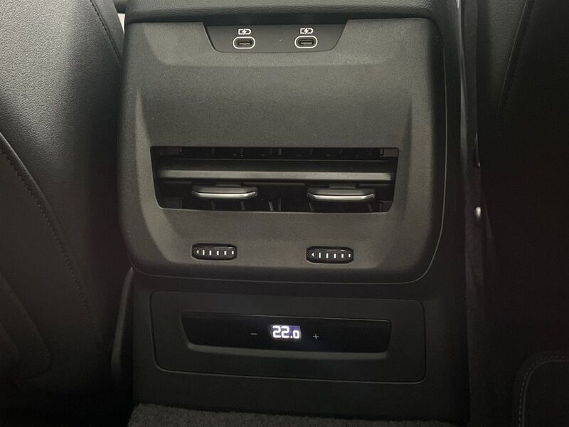 More views of Audi A5