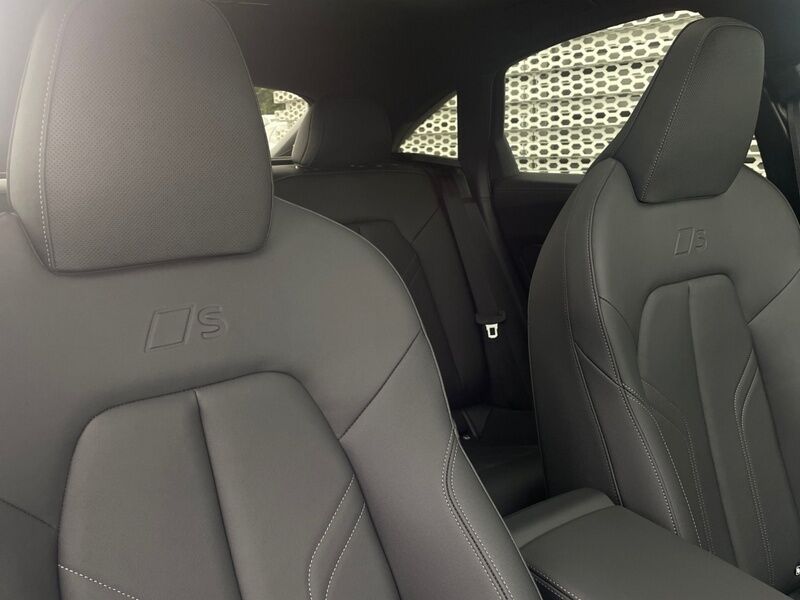 More views of Audi A5