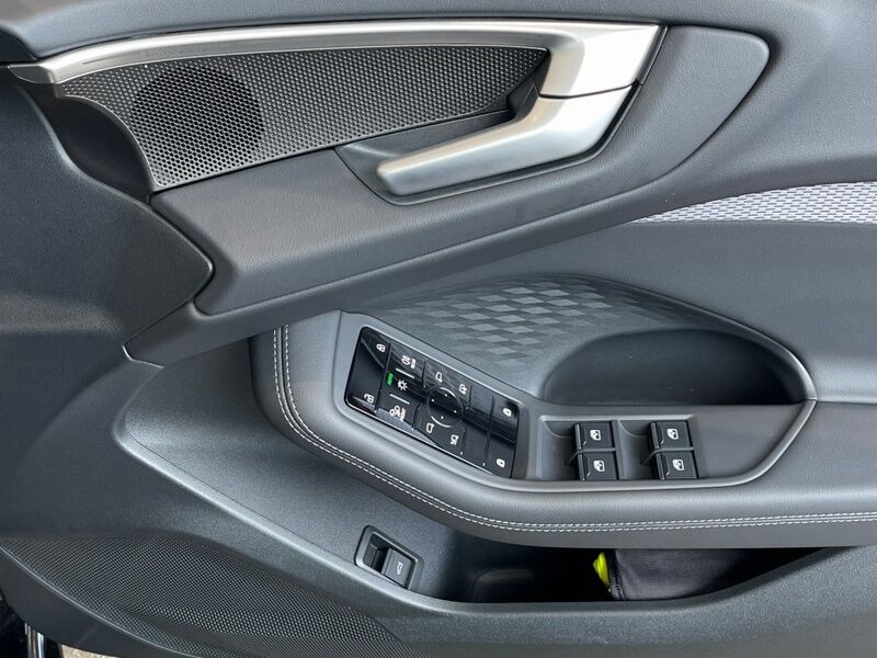 More views of Audi A5