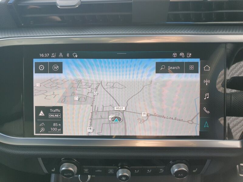 More views of Audi Q3