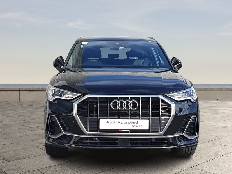 More views of Audi Q3