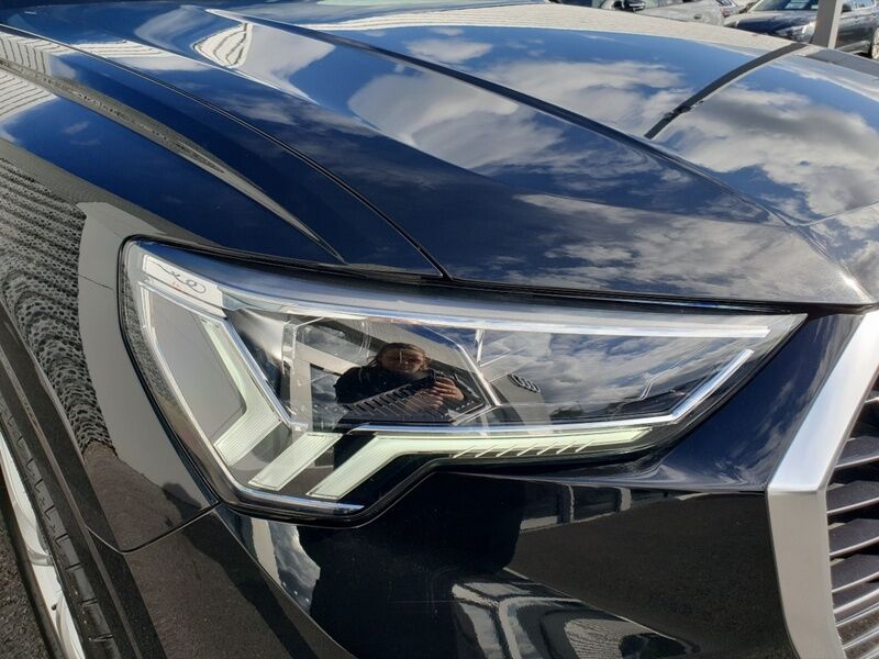 More views of Audi Q3