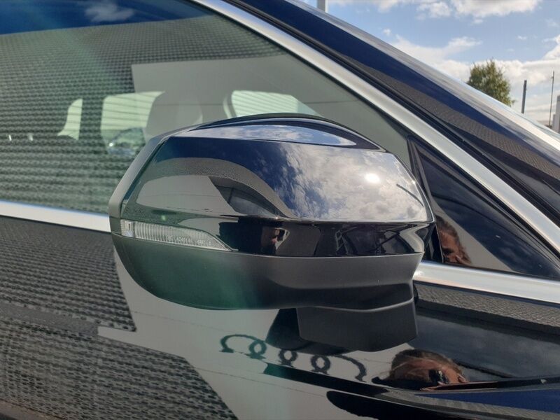 More views of Audi Q3