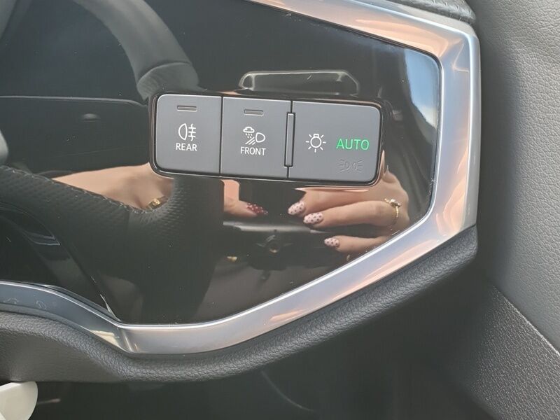 More views of Audi Q3