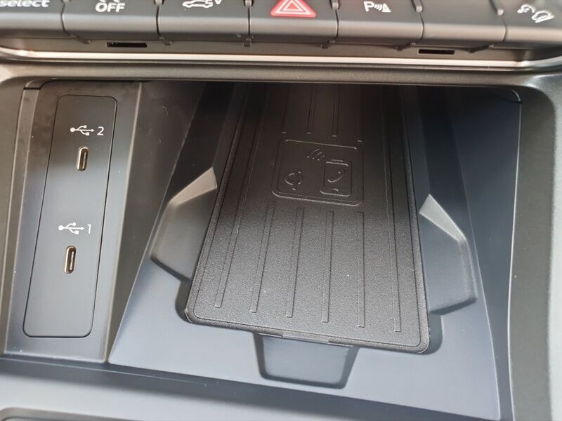 More views of Audi Q3