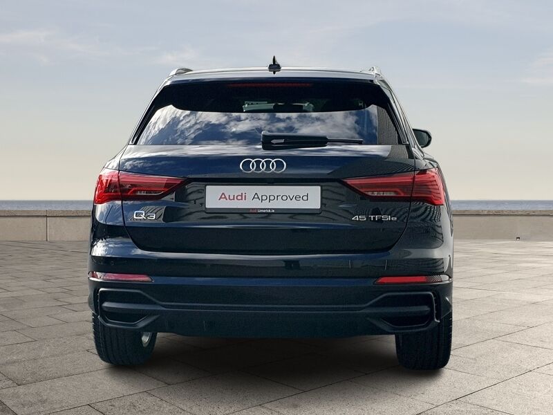 More views of Audi Q3