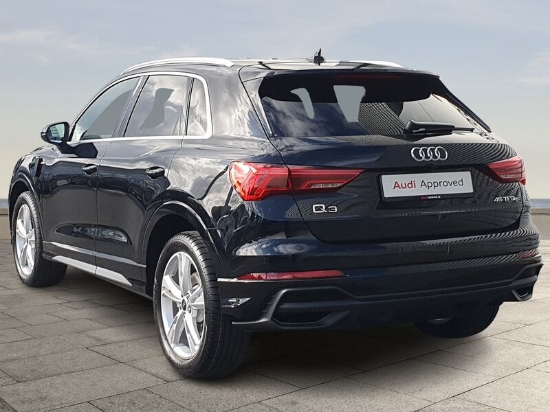 More views of Audi Q3