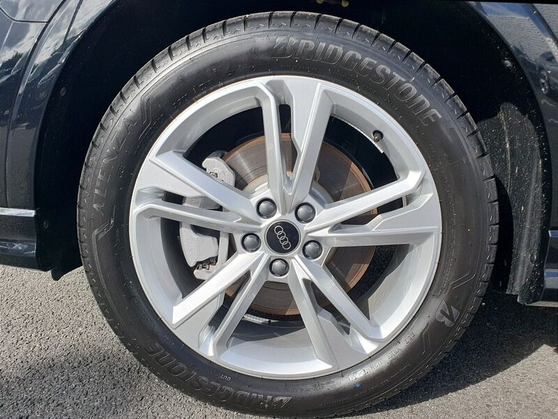 More views of Audi Q3