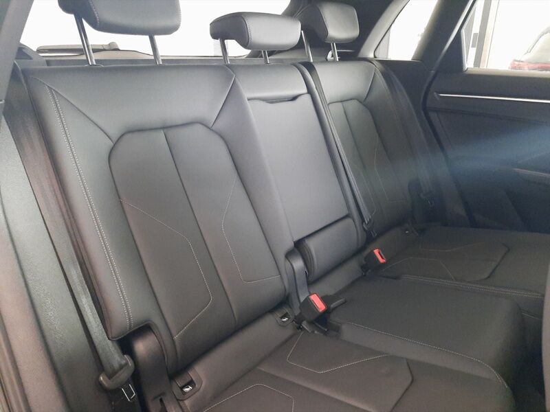 More views of Audi Q3