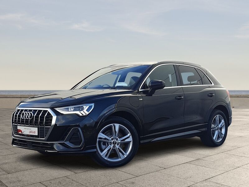 More views of Audi Q3