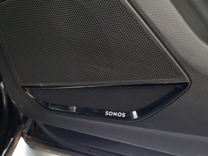 More views of Audi Q3