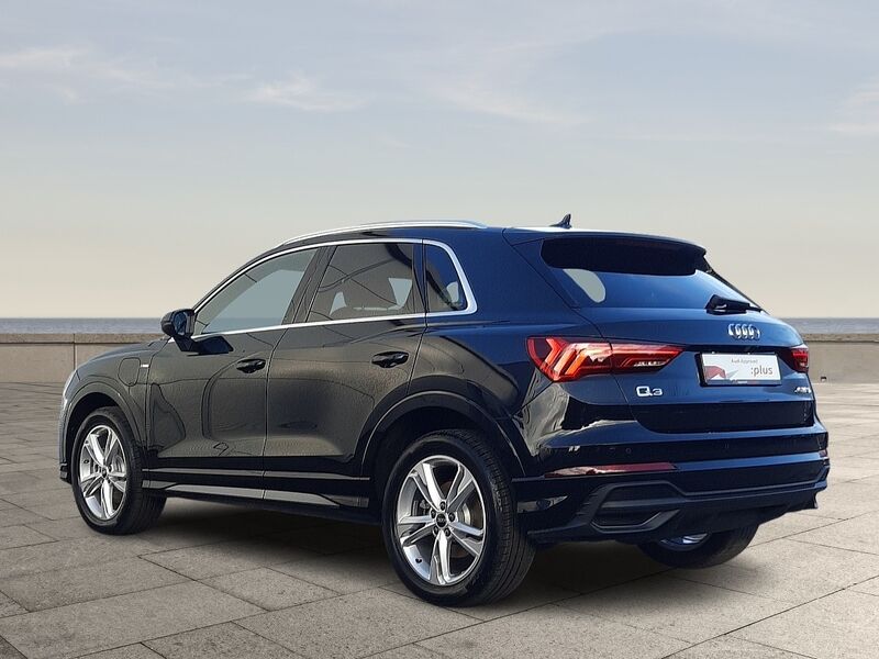 More views of Audi Q3