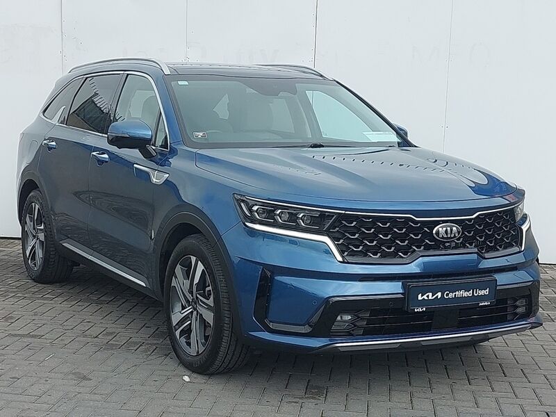 More views of Kia Sorento