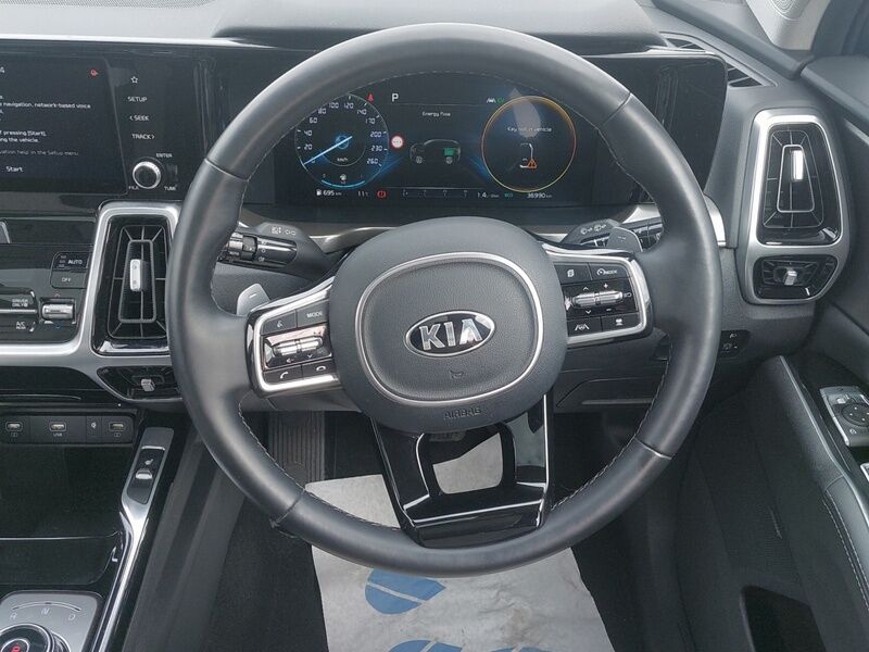 More views of Kia Sorento
