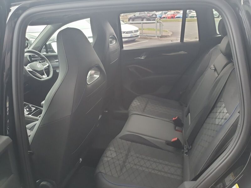 More views of Volkswagen Tiguan
