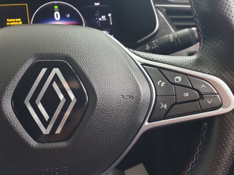 More views of Renault Arkana