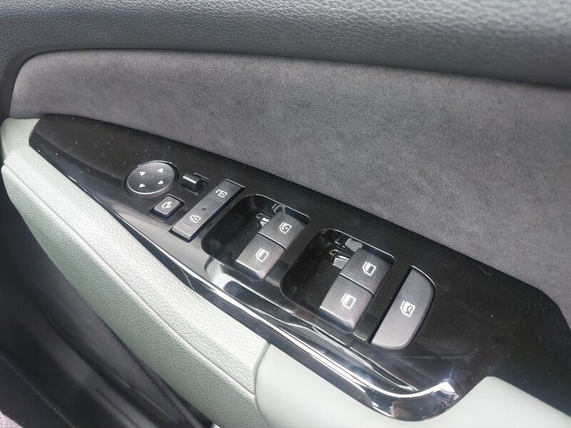 More views of Kia Sportage