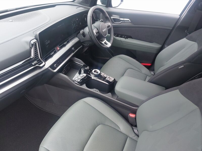 More views of Kia Sportage