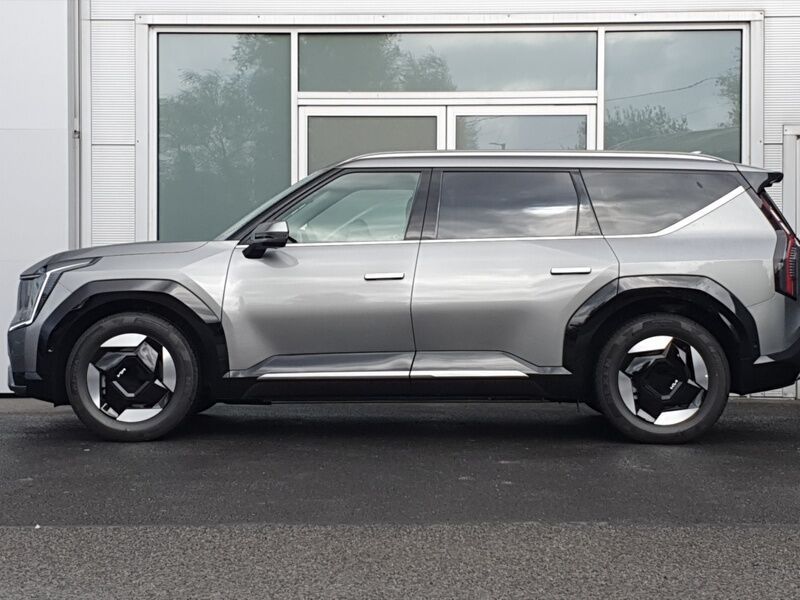 More views of Kia EV9