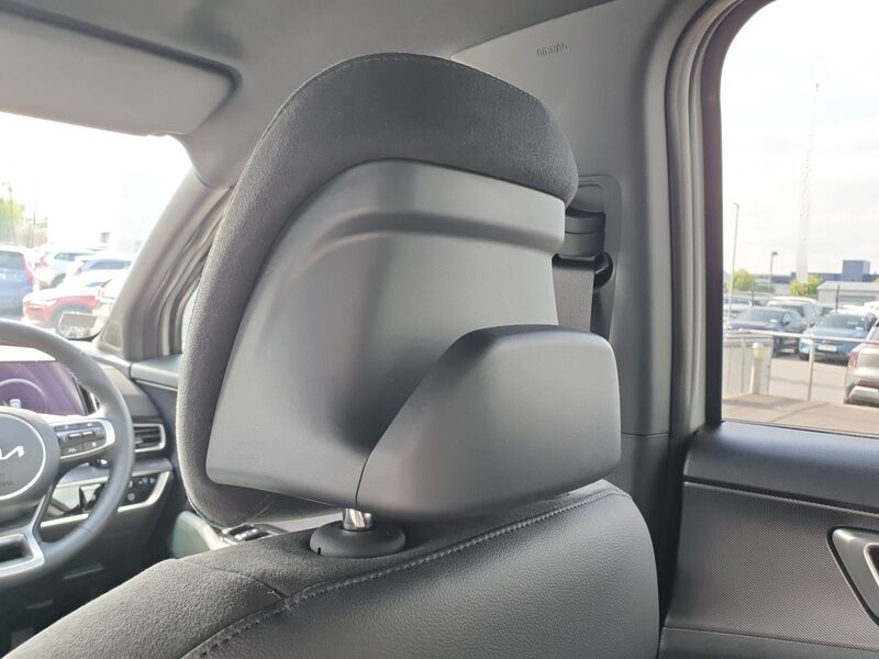 More views of Kia Sportage