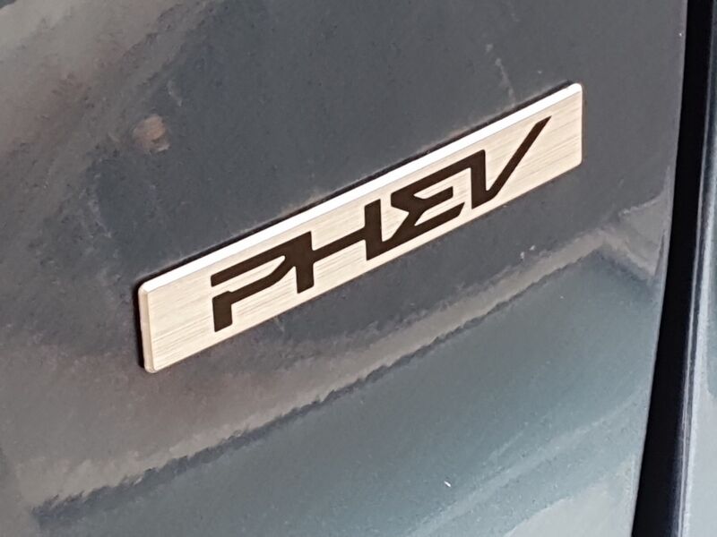 More views of Kia Niro