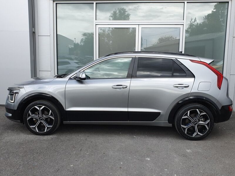 More views of Kia Niro