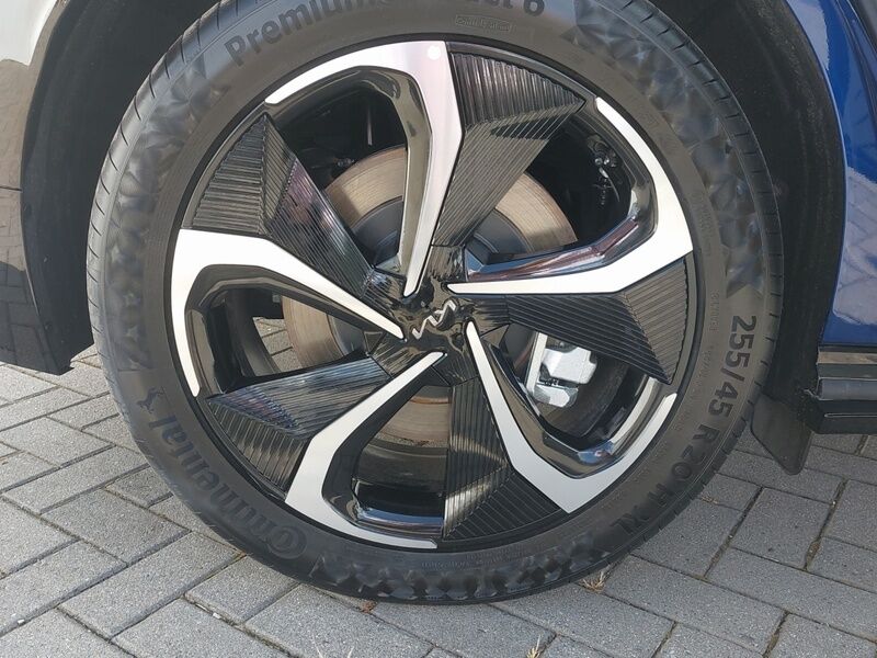 More views of Kia EV6