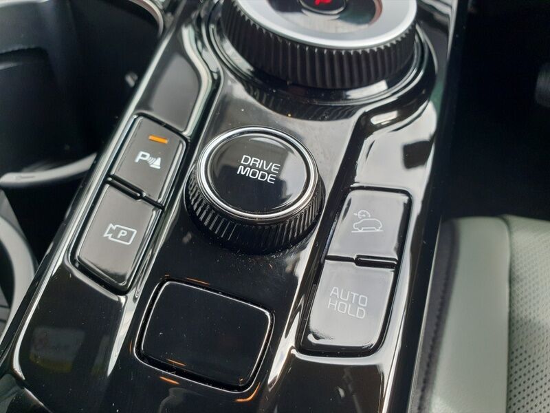 More views of Kia Sportage