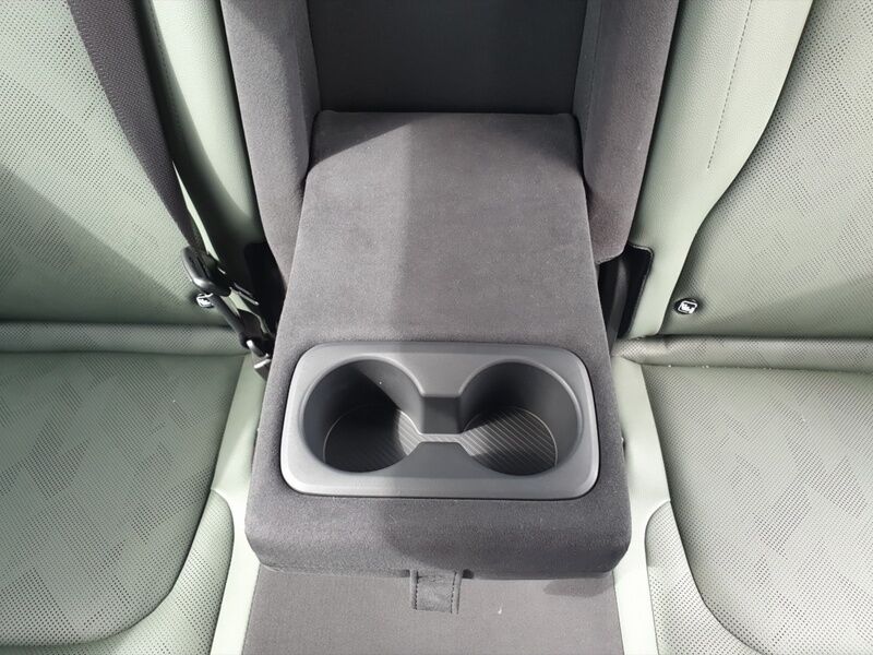 More views of Kia Sportage