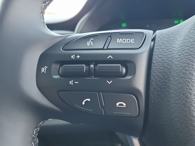 More views of Kia Stonic