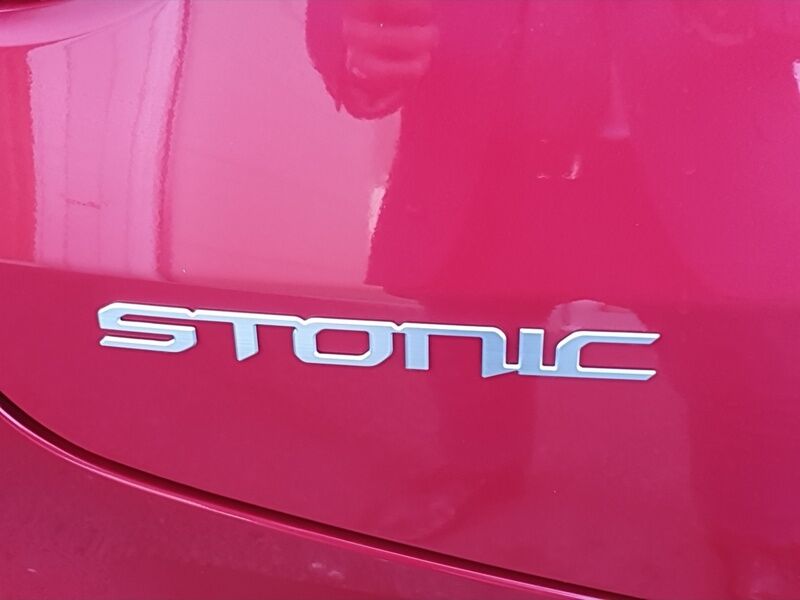 More views of Kia Stonic