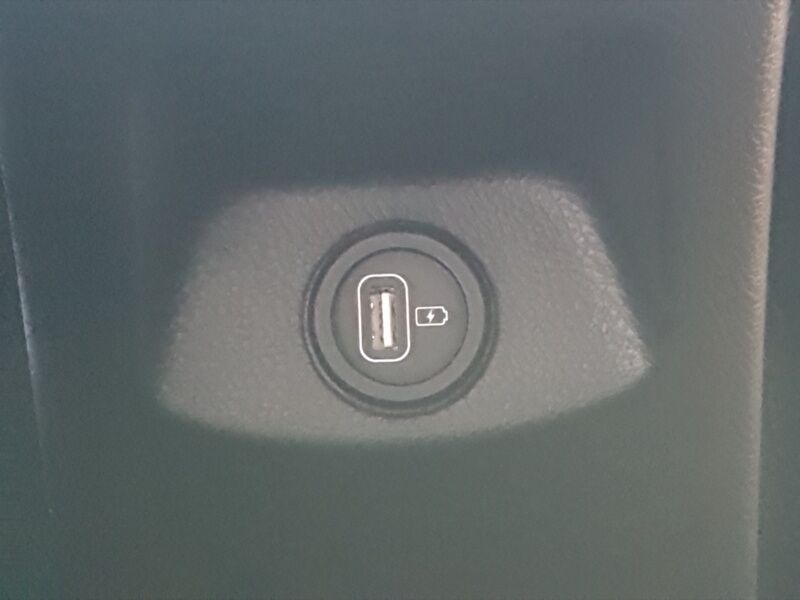 More views of Kia Stonic