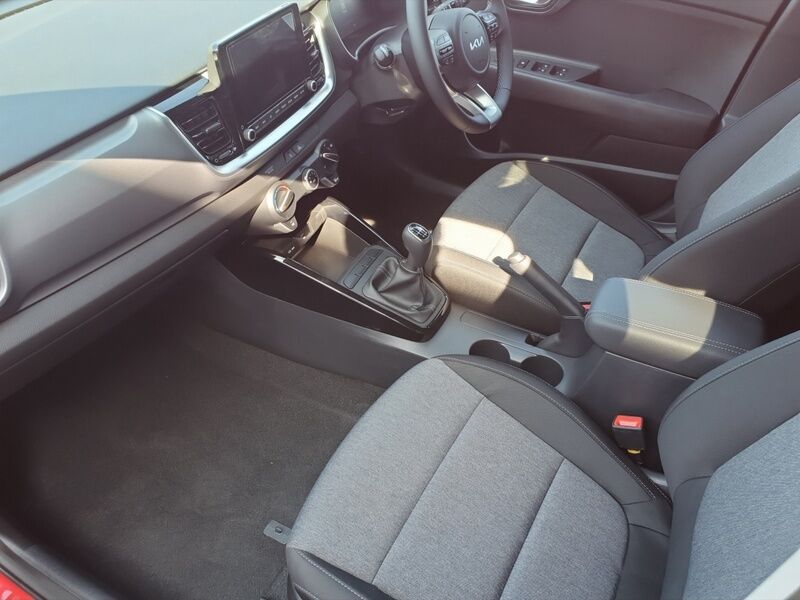 More views of Kia Stonic