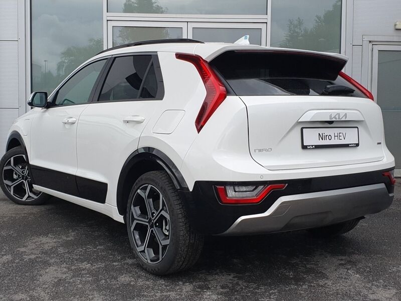 More views of Kia Niro