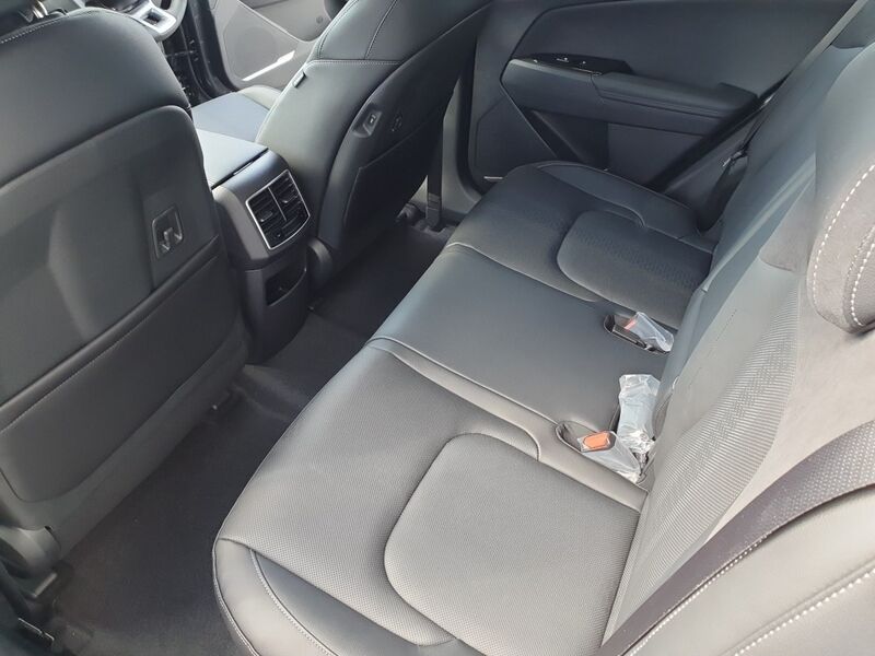 More views of Kia Sportage