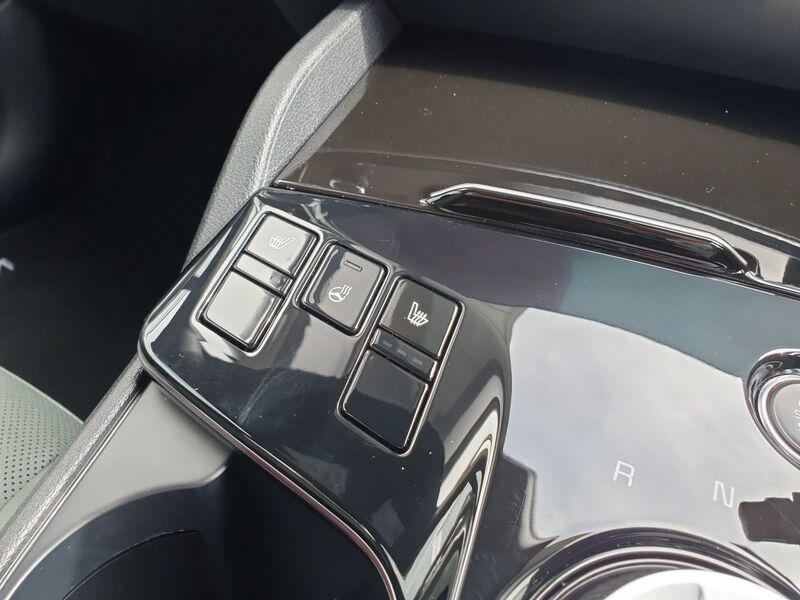 More views of Kia Sportage