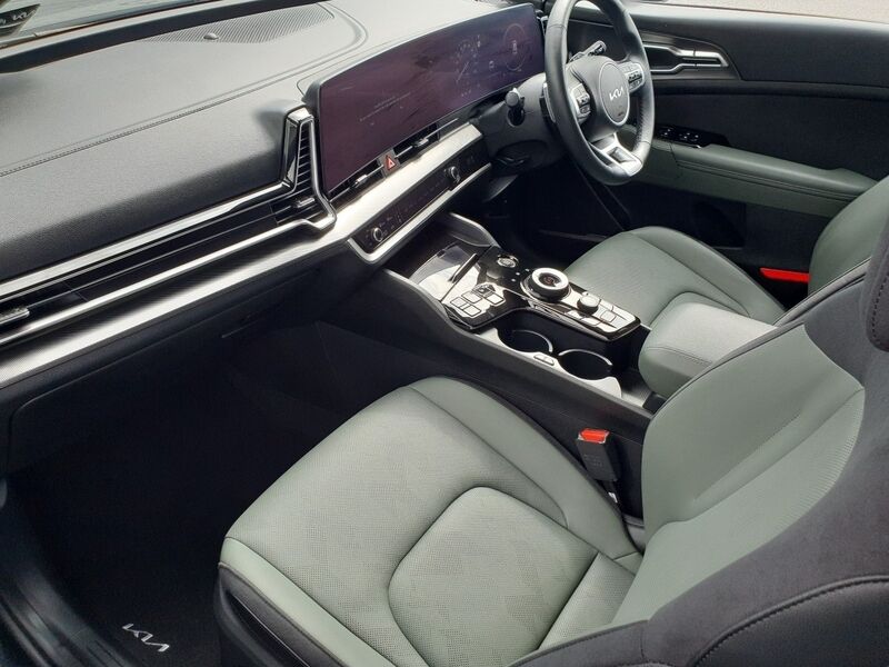 More views of Kia Sportage