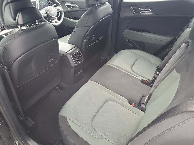 More views of Kia Sportage