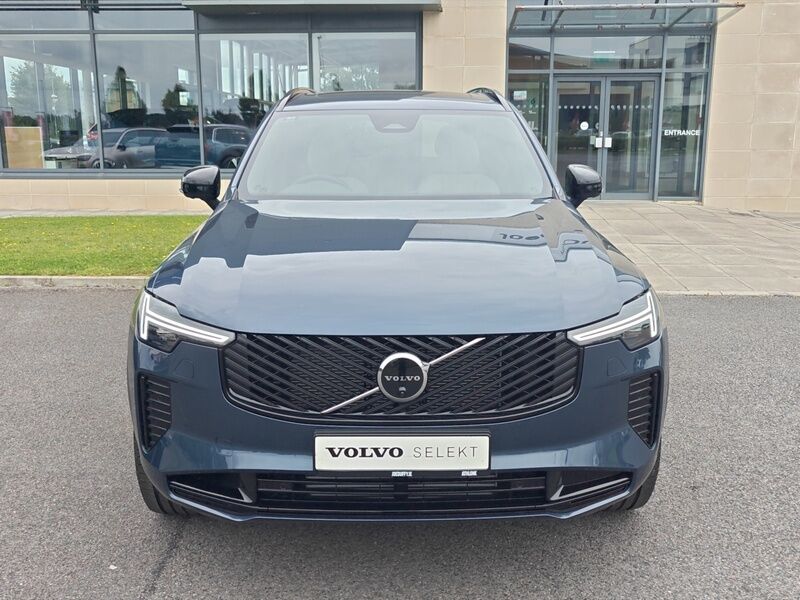 More views of Volvo XC90