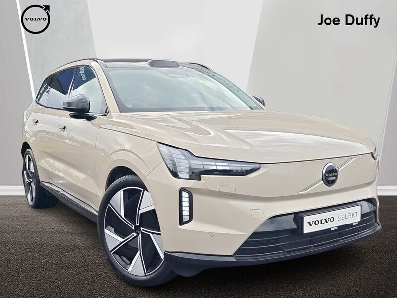 More views of Volvo EX90