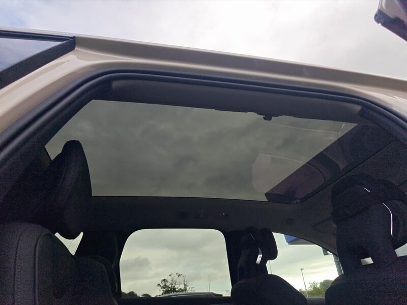 More views of Volvo EX90