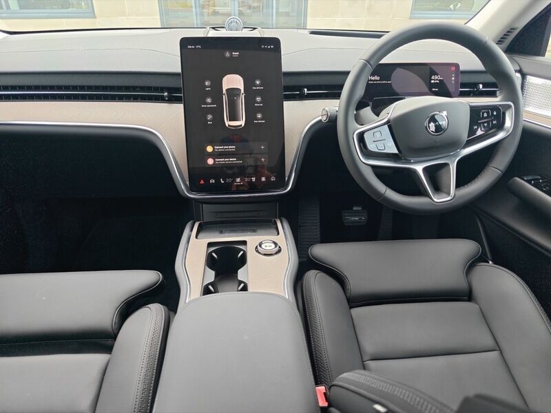 More views of Volvo EX90